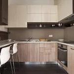 Апартаменти Modern Double Bedroom In Arkadia *