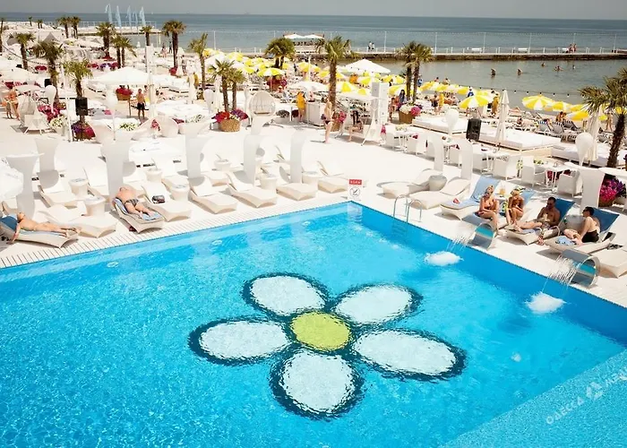 Appartement Modern Double Bedroom In Arkadia Odessa